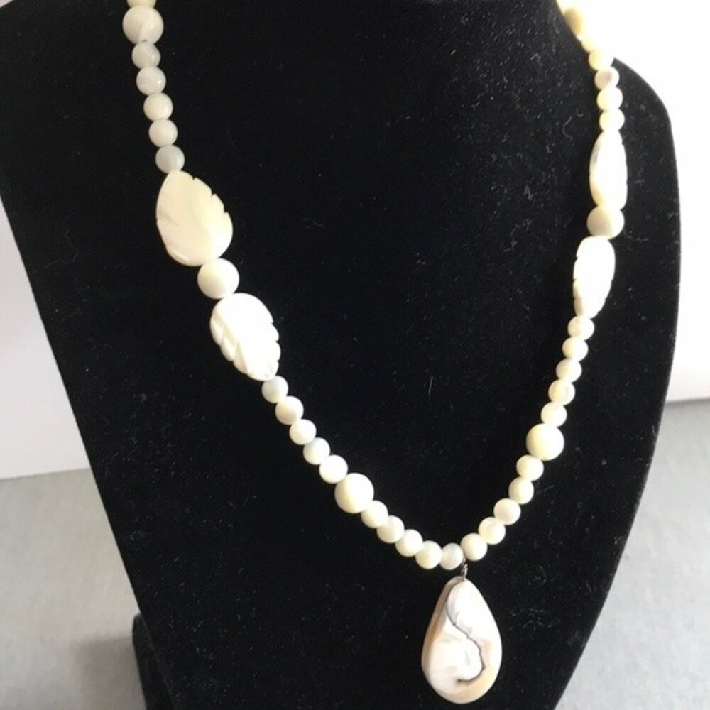 Vintage Handmade Mother of Pearl Abalone Drop Charm Necklace 17 Inch